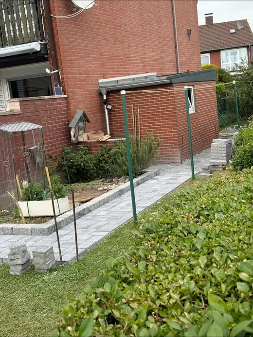 Mauer- bzw. Treppenanlage aus Stein – Projekt von Bajramaj Garten- und Landschaftsbau