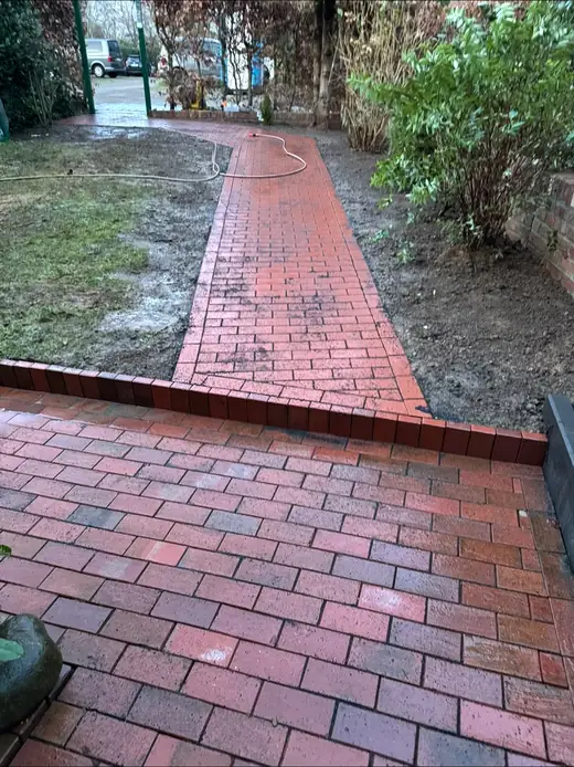 Gartenweg in Klinkeroptik – Projekt von Bajramaj Garten- und Landschaftsbau
