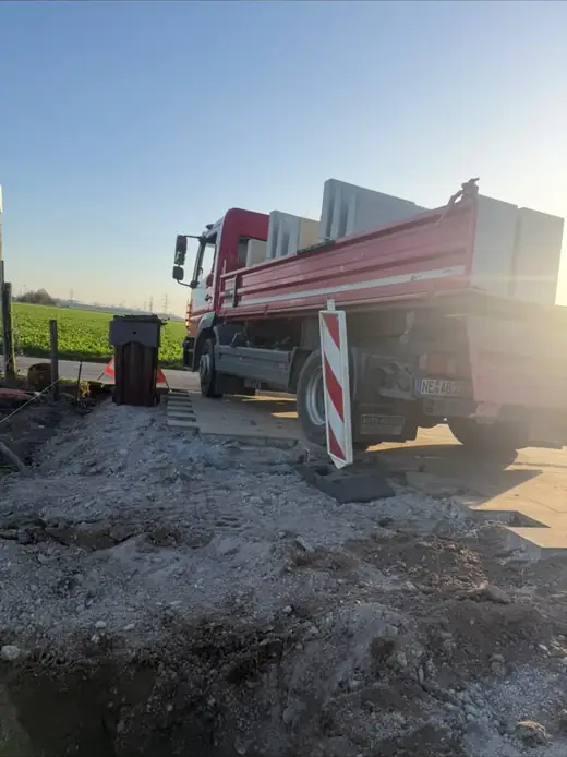 Fuhrpark und Baustelle – Projekt von Bajramaj Garten- und Landschaftsbau