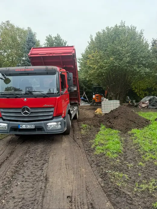 Fuhrpark und Baustelle – Projekt von Bajramaj Garten- und Landschaftsbau