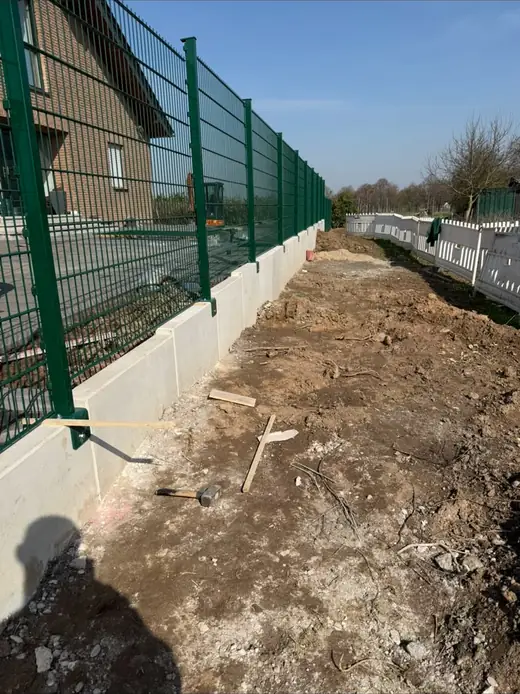 Zaun- und Sichtschutzanlage – Projekt von Bajramaj Garten- und Landschaftsbau