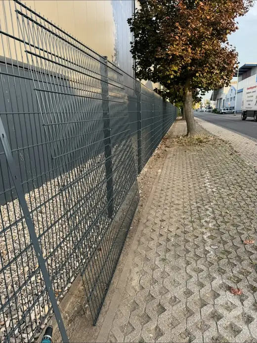 Zaun- und Sichtschutzanlage – Projekt von Bajramaj Garten- und Landschaftsbau